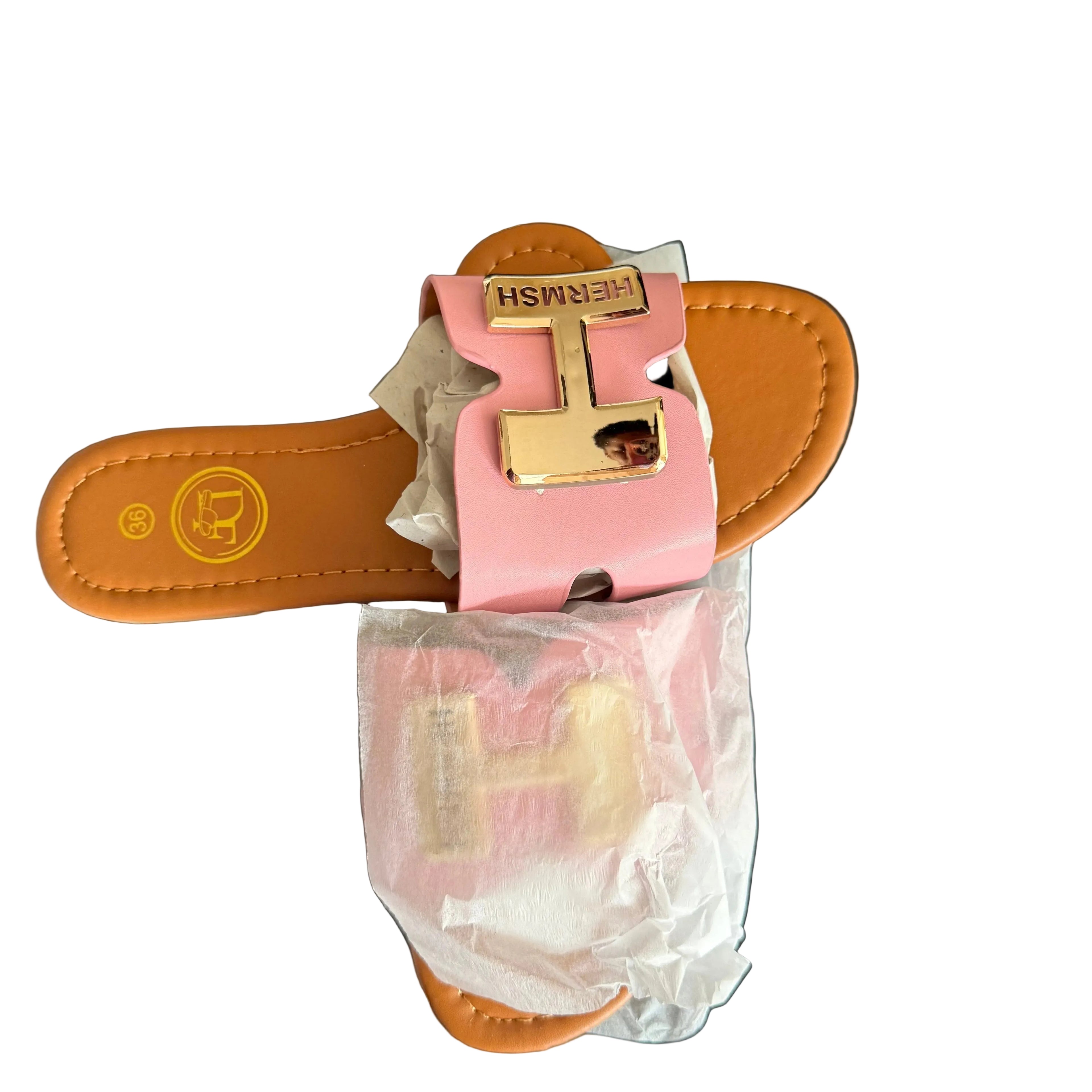 Women’s Pink Slide Sandals with Gold H Detail – Luxury Flat Slip-On Summer Sandals, Elegant Casual Shoes